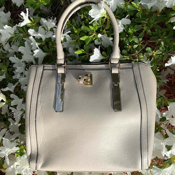 BOSTON, MA | Zip Top Bag - Picture 5 of 16